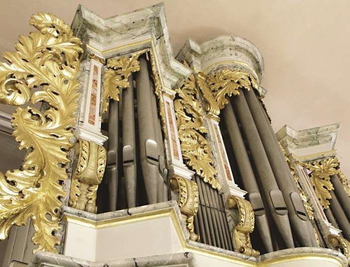 Am 03.08. spielte Josef B. Histing auf der Hermann Schlimbach Orgel in Elmstein.